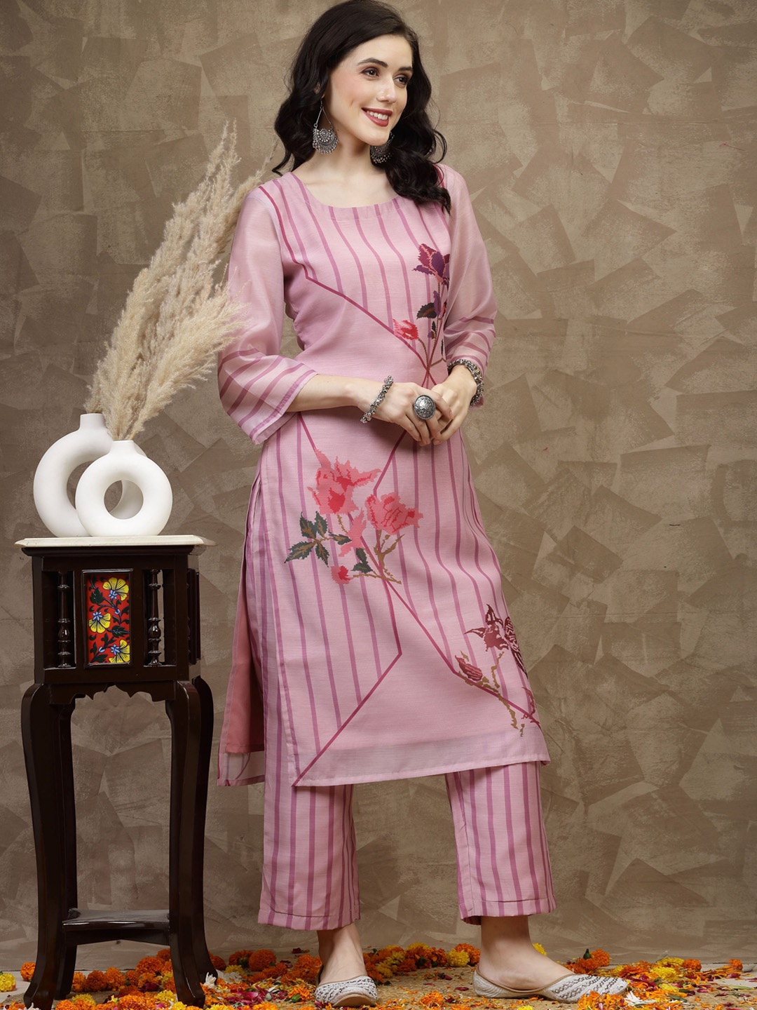 

HERE&NOW Pink Floral Printed Chanderi Silk Kurta With Palazzos