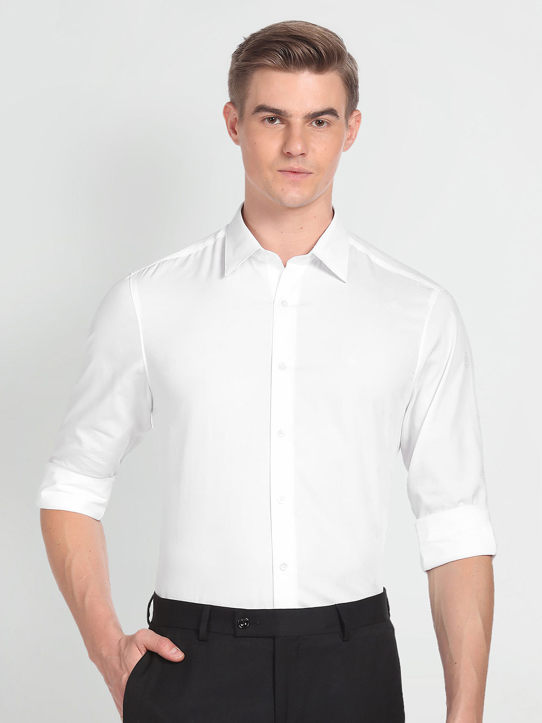 

Arrow Spread Collar Cotton Casual Shirt, White