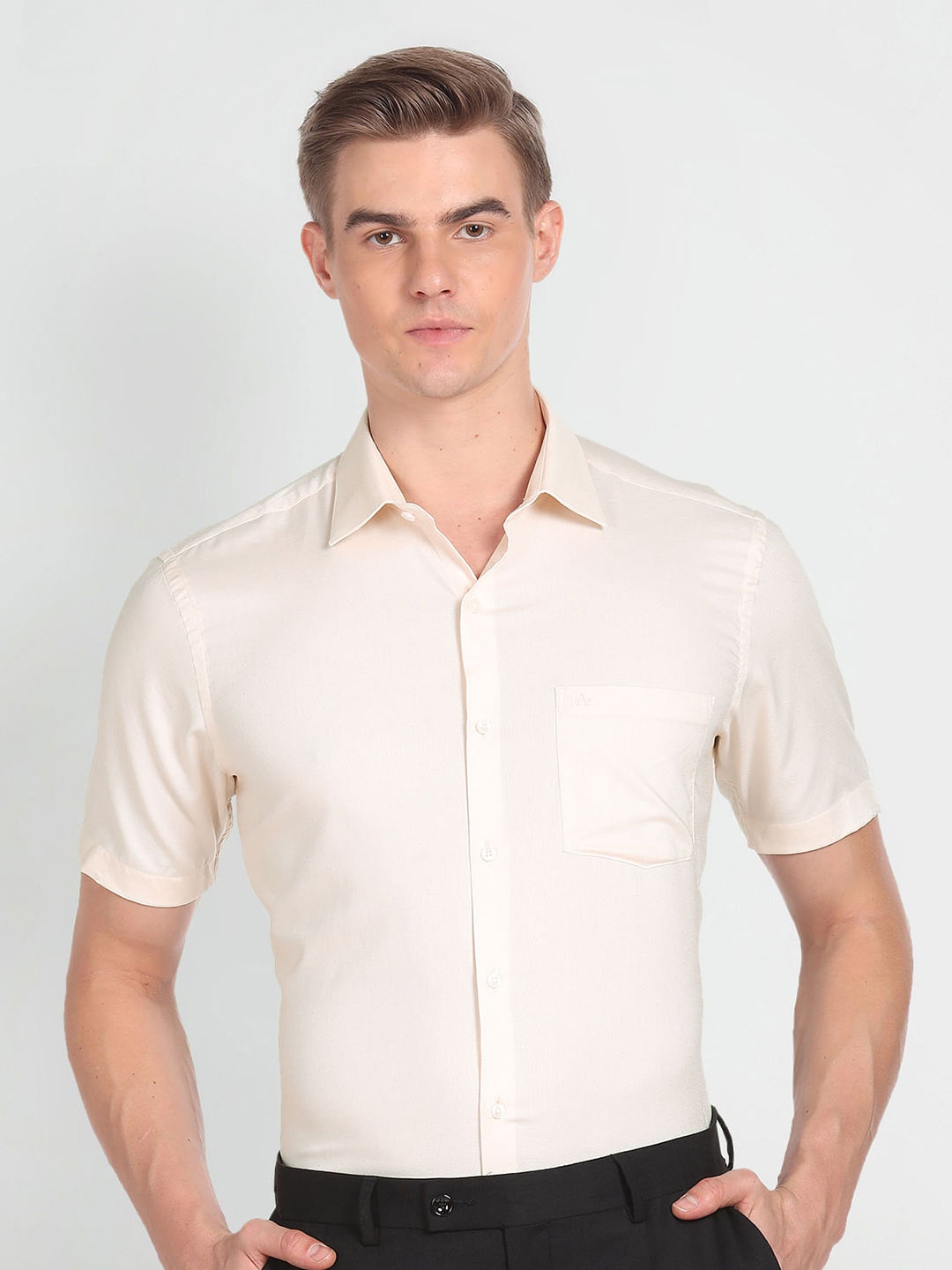 

Arrow Spread Collar Cotton Casual Shirt, White