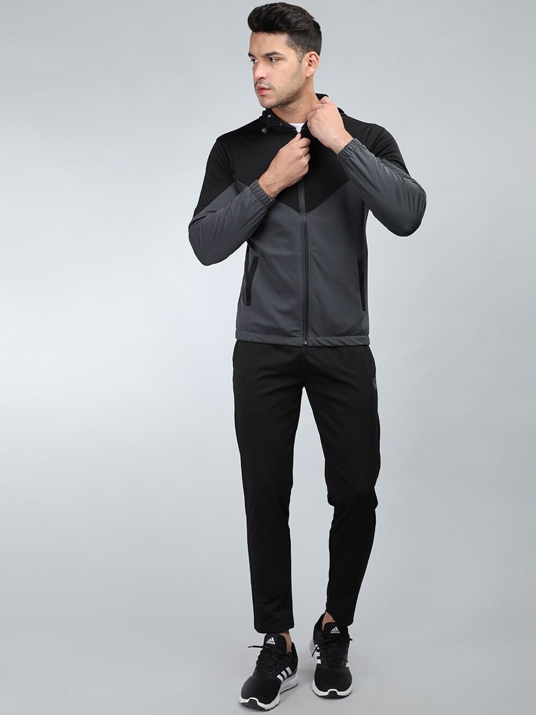

CHKOKKO Hooded Sports Tracksuit, Black