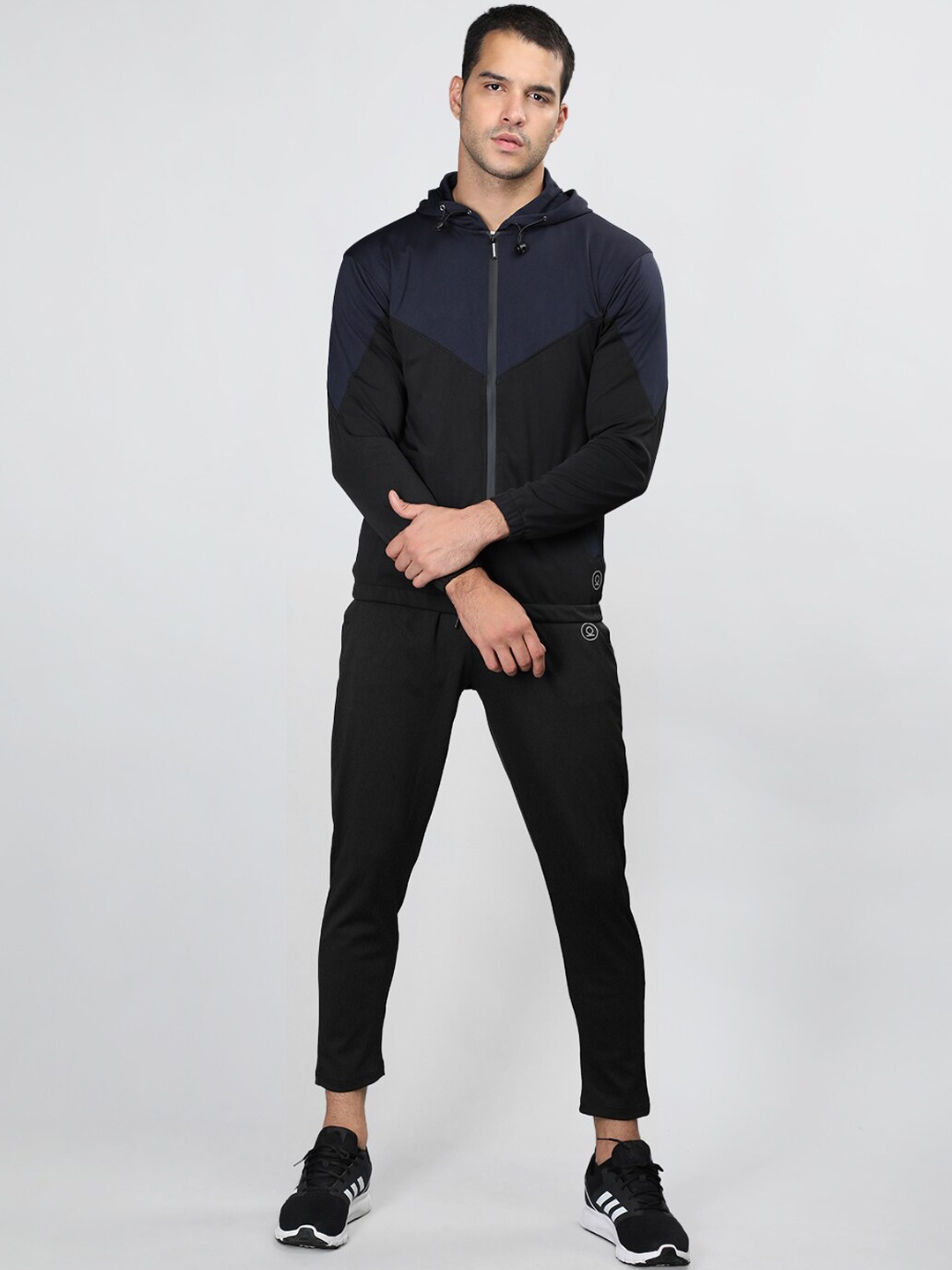 

CHKOKKO Colourblocked Hooded Sports Tracksuit, Black