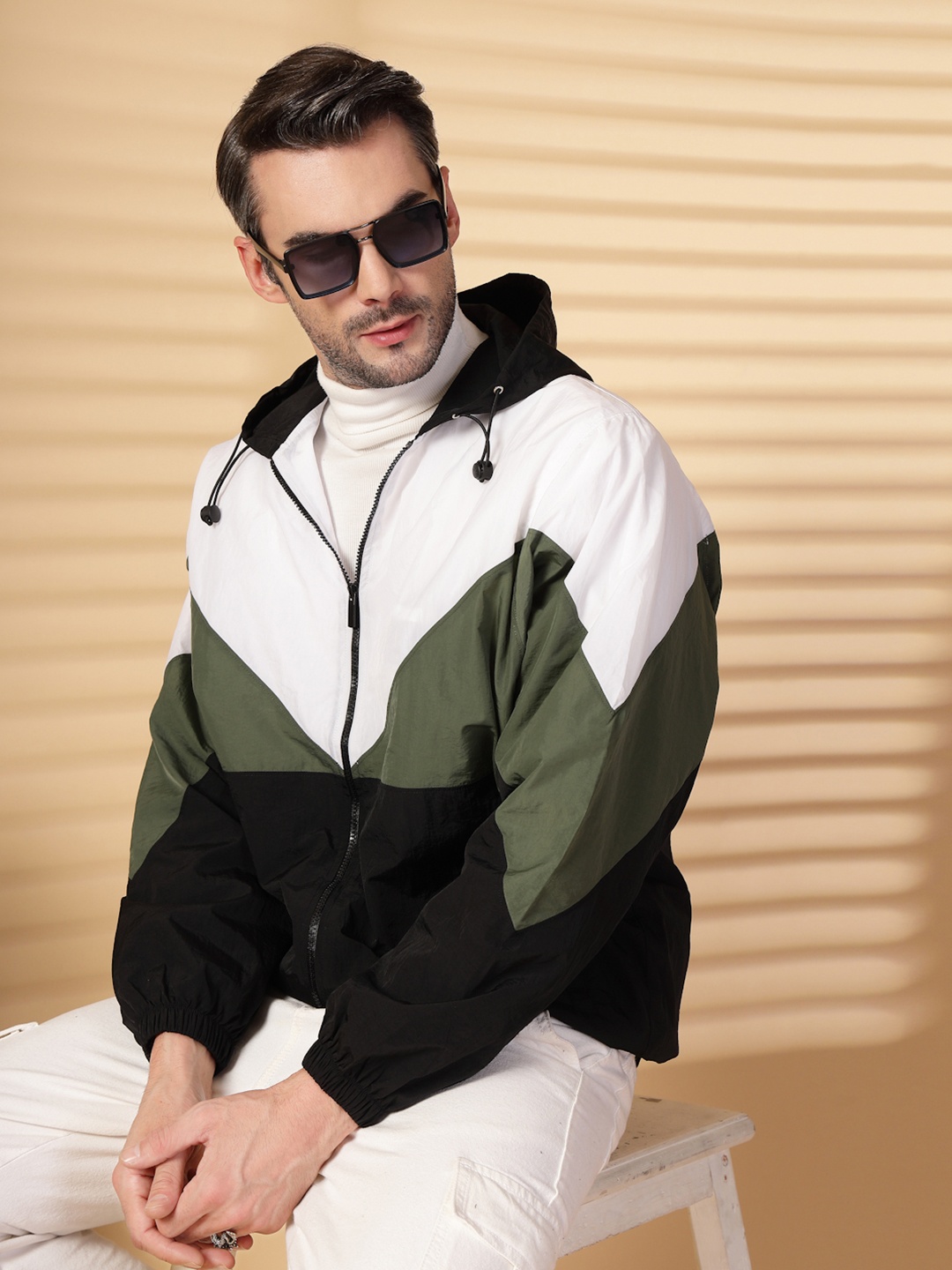 

CHKOKKO Colourblocked Hooded Windcheater Sporty Jacket, White