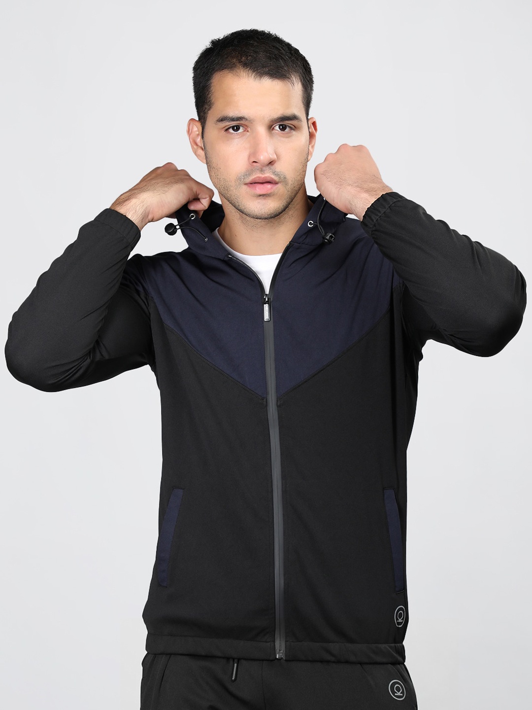 

CHKOKKO Colourblocked Hooded Windcheater Sporty Jacket, Navy blue