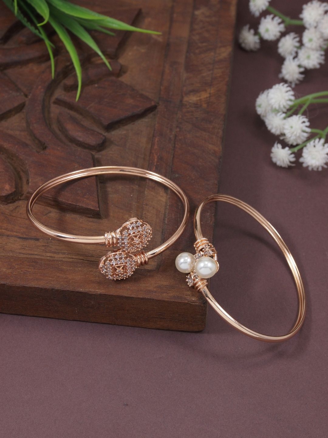 

I Jewels Set Of 2 Rose Gold-Plated Cubic Zirconia-Studded Kada Bracelets