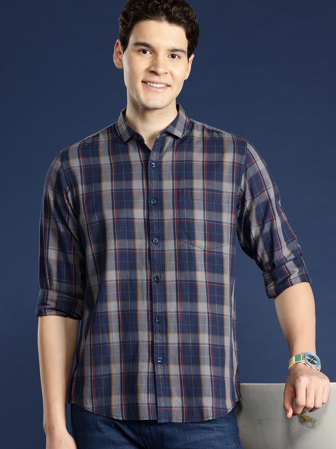 

Mast & Harbour Men Tartan Checked Cotton Casual Shirt, Navy blue