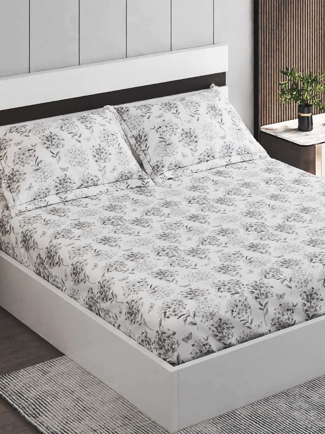 

Home Centre Harold Grey & White Floral 120 TC Queen Bedsheet With 2 Pillow Covers