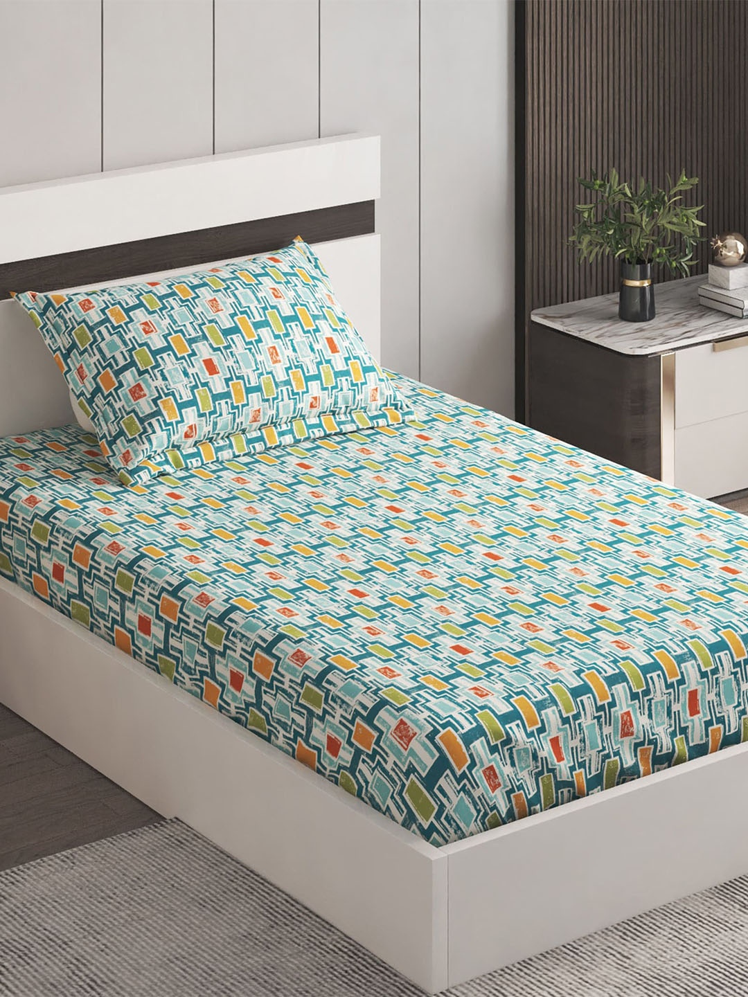 

Home Centre Harold Blue & Green Geometric 120 TC Single Bedsheet with 1 Pillow Covers