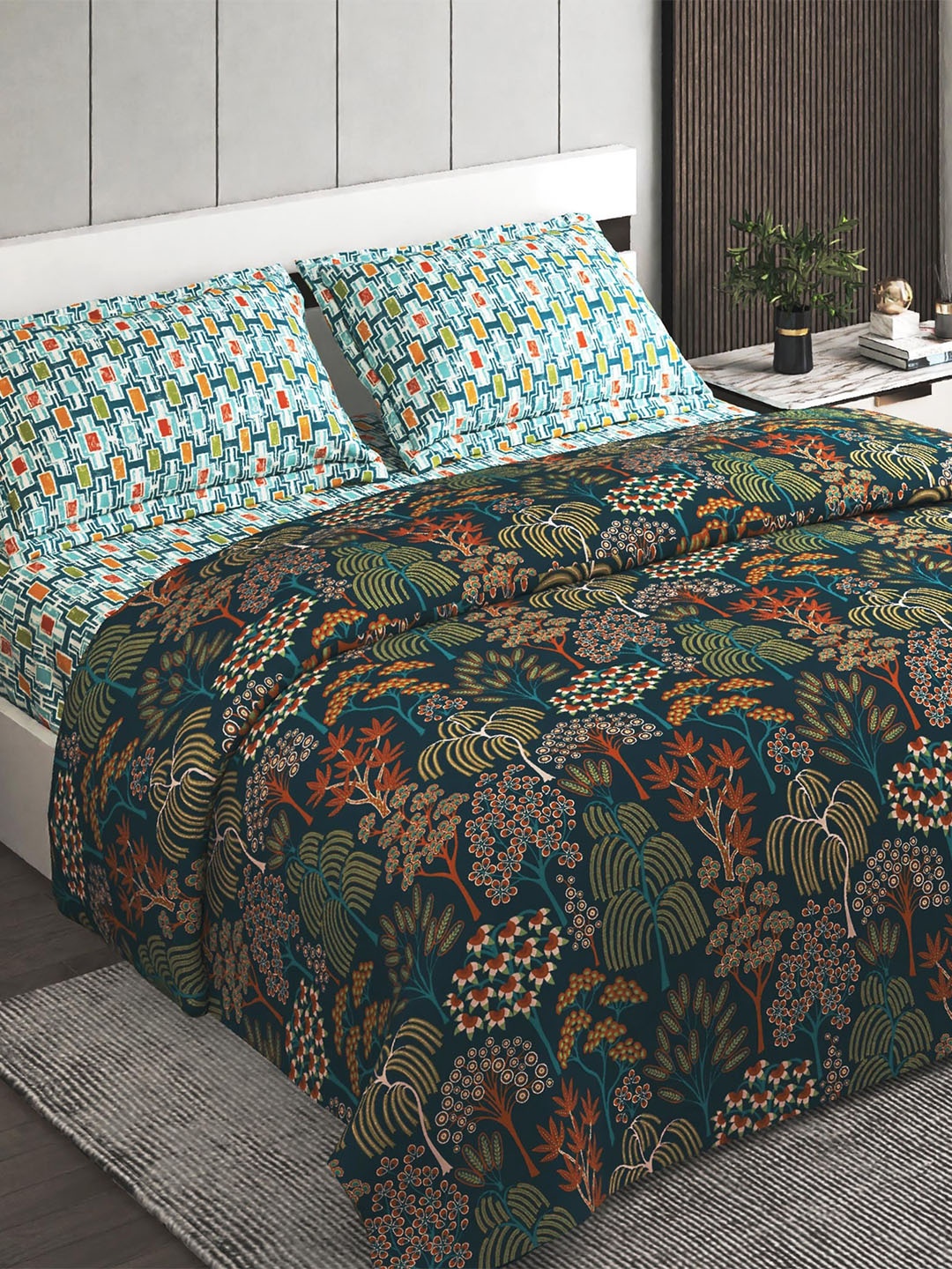 

Home Centre Marlin Blue & Green Floral Cotton 130 TC 2 King Bedsheet With 2 Pillow Covers