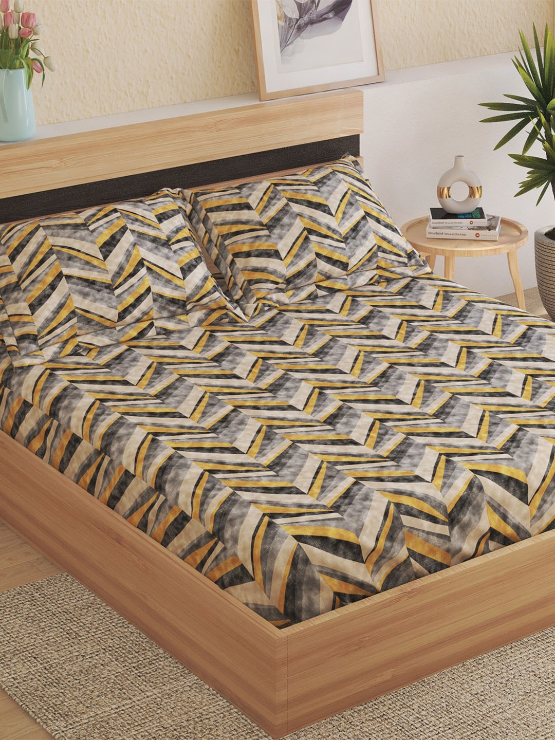 

Home Centre Harold Yellow & Grey Geometric 120 TC Queen Bedsheet with 2 Pillow Covers