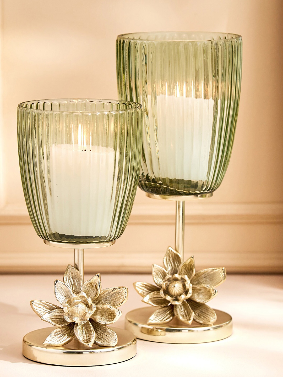 

Home Centre Green & Brown Textured Glass Floral Hurricane Candle Holder