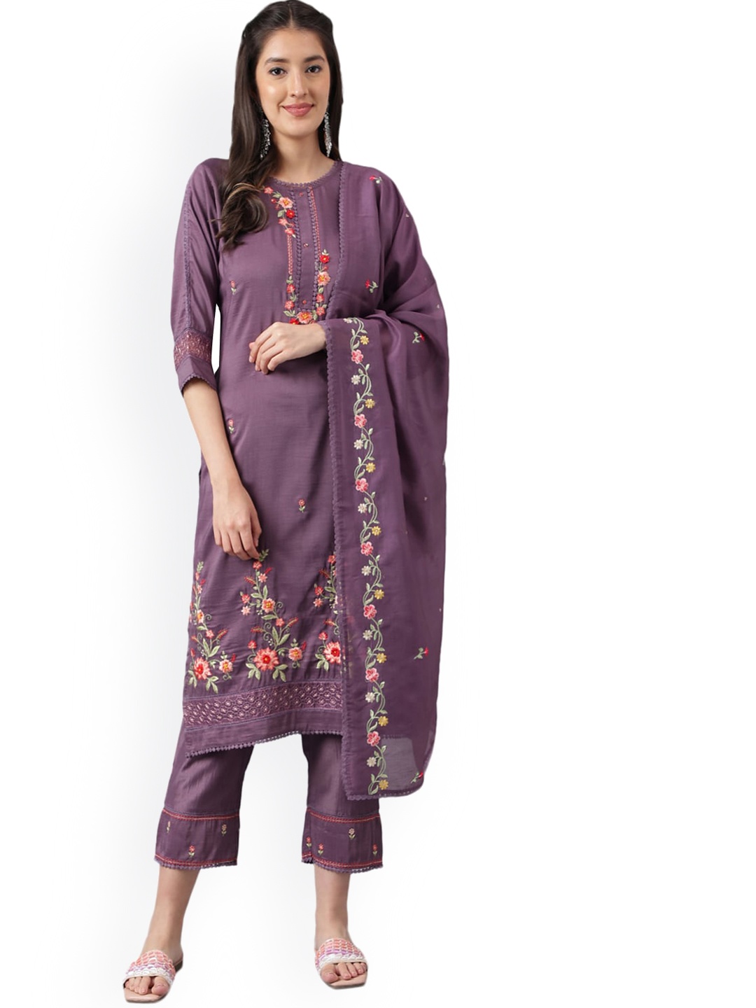 

Nimayaa Floral Embroidered Regular Thread Work Kurta with Trousers & Dupatta, Purple
