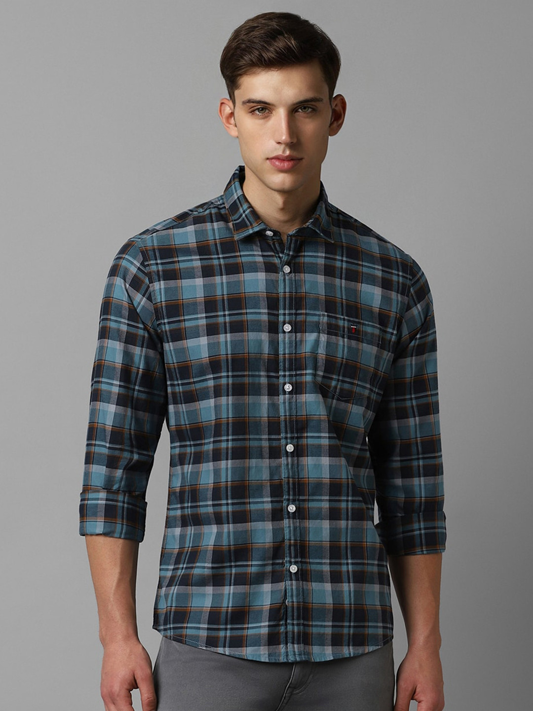 

Louis Philippe Jeans Slim Fit Tartan Checked Opaque Pure Cotton Casual Shirt, Navy blue