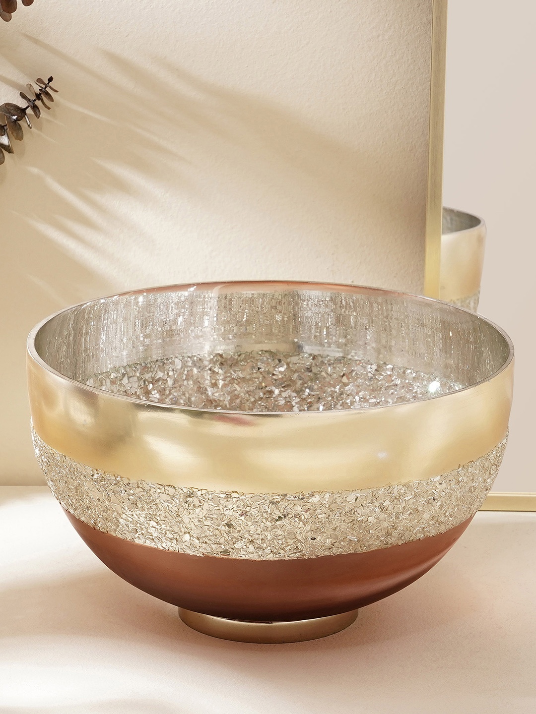 

Home Centre Brown & Gold Toned Metal & Glass Embellished Decorative Bowl