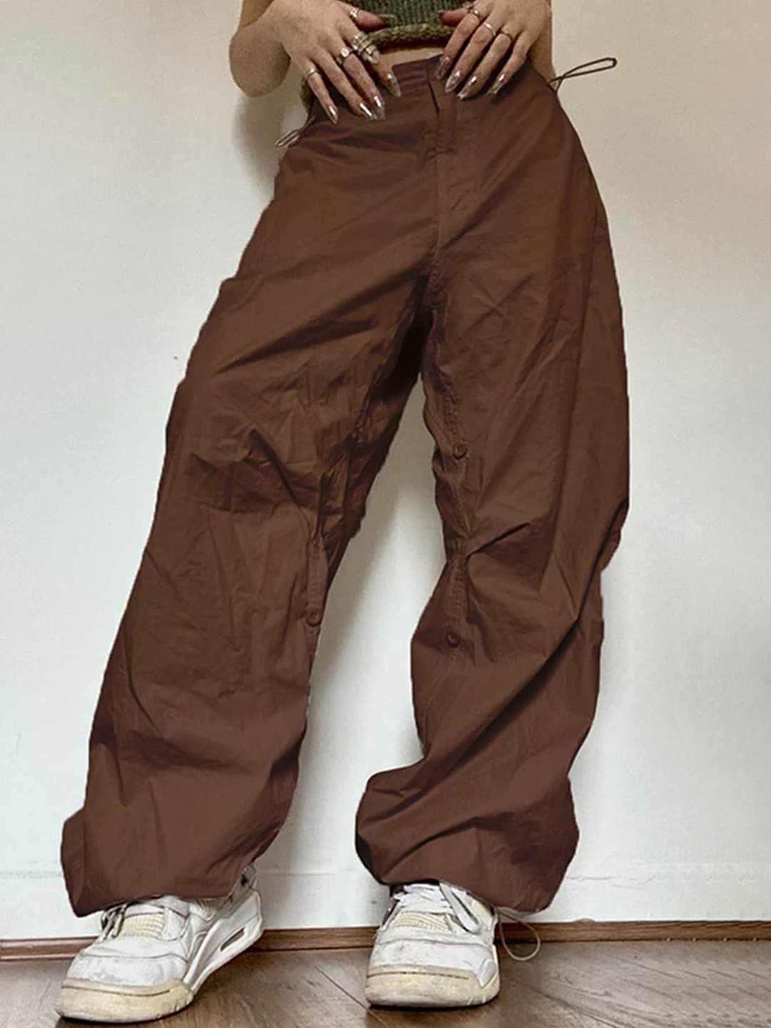 

LULU & SKY Women Low-Rise Trousers, Brown