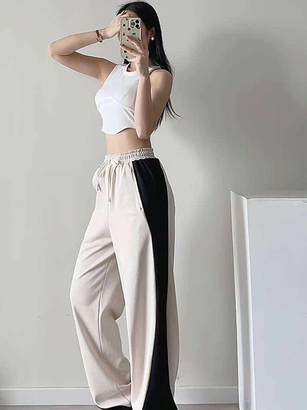 

LULU & SKY Women High Rise Colourblocked Trousers, Beige
