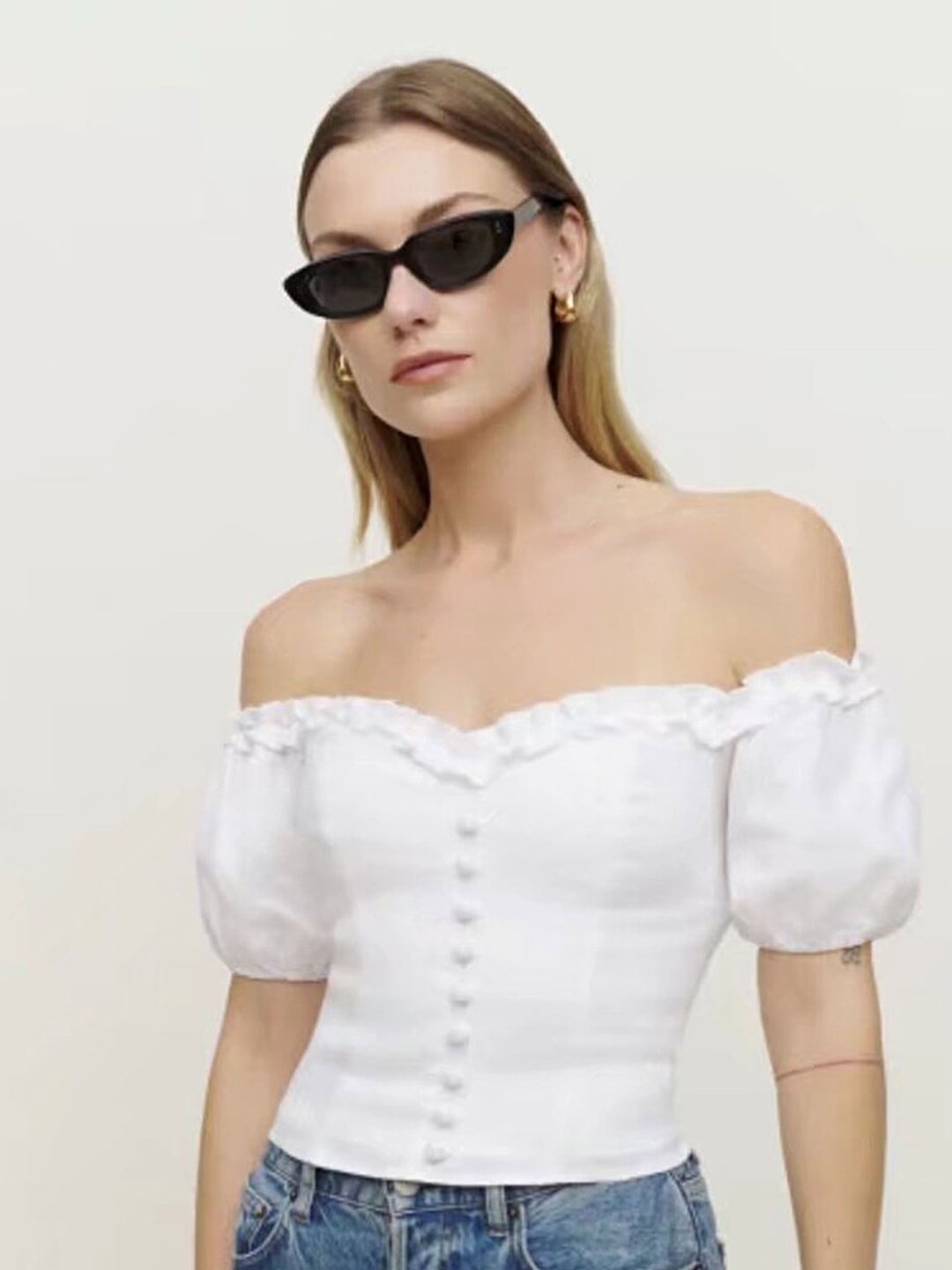 

LULU & SKY Off-Shoulder Puff Sleeves Ruffles Regular Crop Top, White
