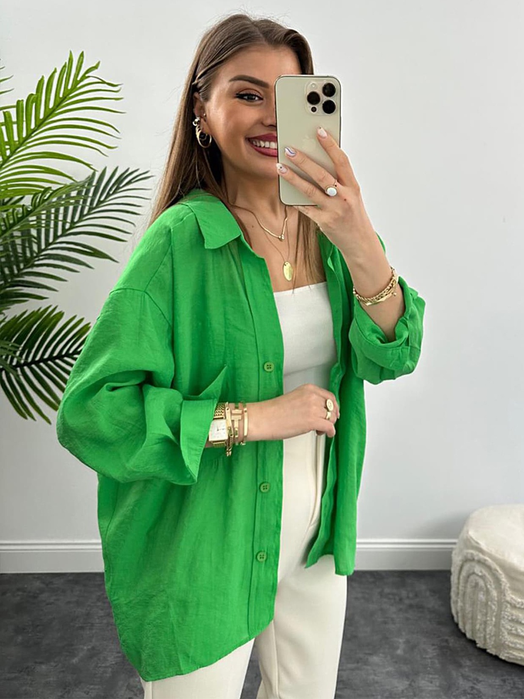 

LULU & SKY Shirt Collar Cuffed Sleeve Shirt Style Top, Green