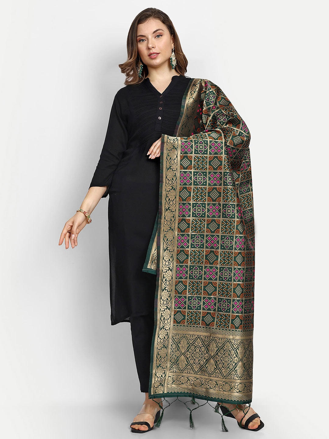 

ESCORA Bandhani Woven Design Tasselled Bandhani Silk Dupatta, Green