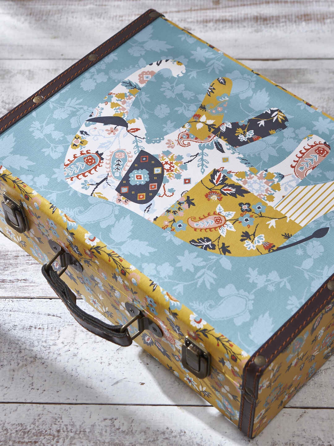 

Chumbak Pixe Paisley Ele Trunk, Yellow