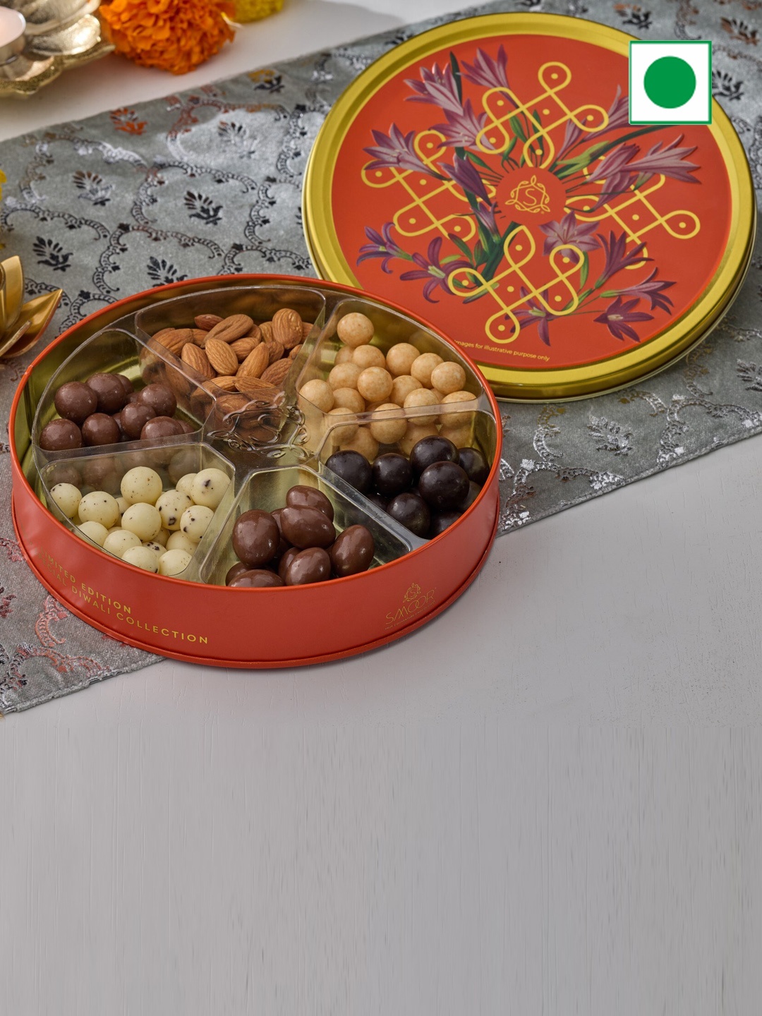 

SMOOR Nutty Treat Tin Diwali Gift Set-300 gms, Coral