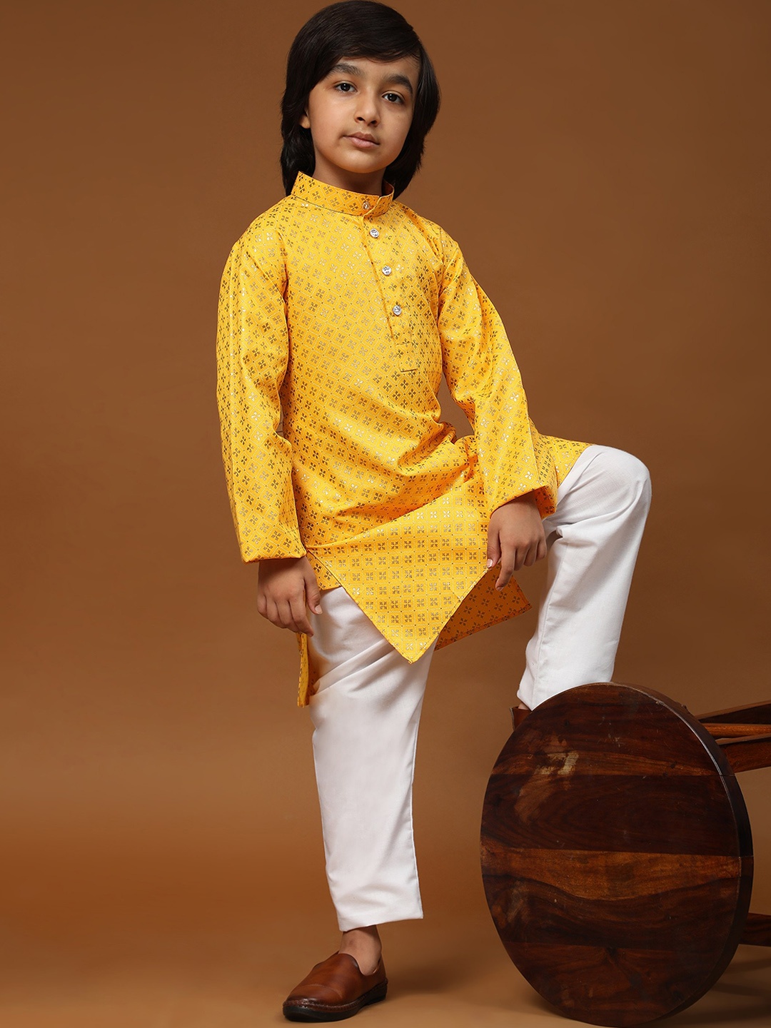 

Pro-Ethic STYLE DEVELOPER Boys Ethnic Motifs Printed Regular Kurta With Pyjamas, Yellow