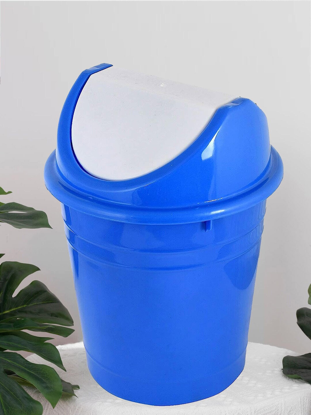 

Kuber Industries Blue & White Swing Dustbins 25 L