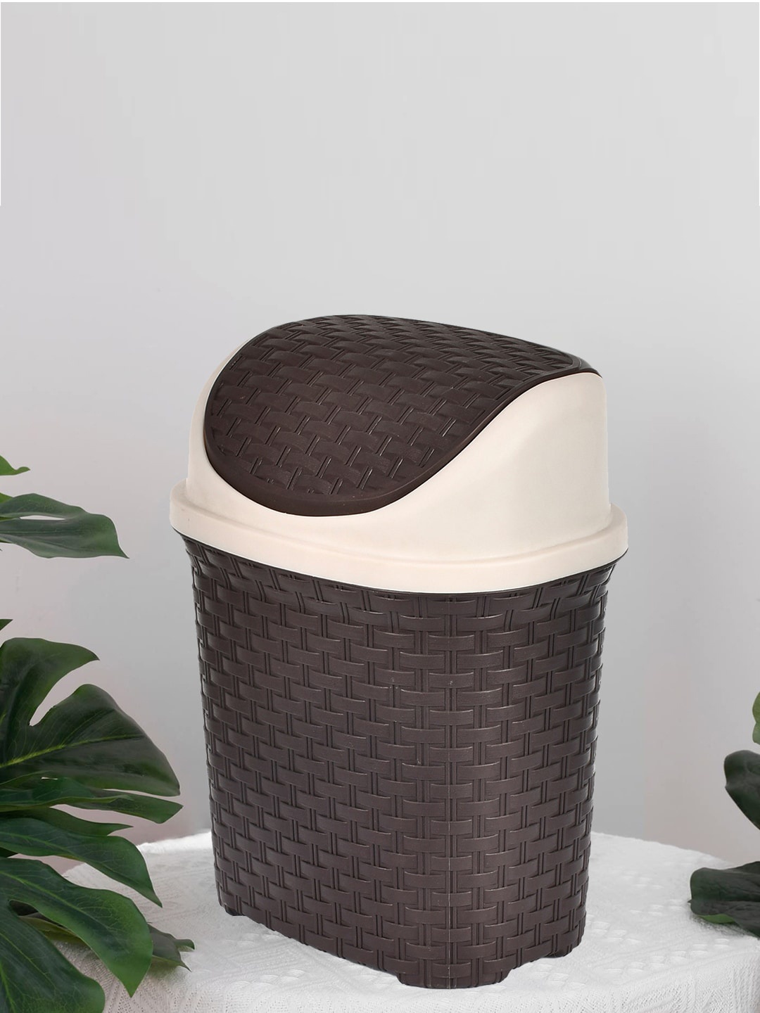 

Kuber Industries Brown Textured Swing Dustbins - 7 L