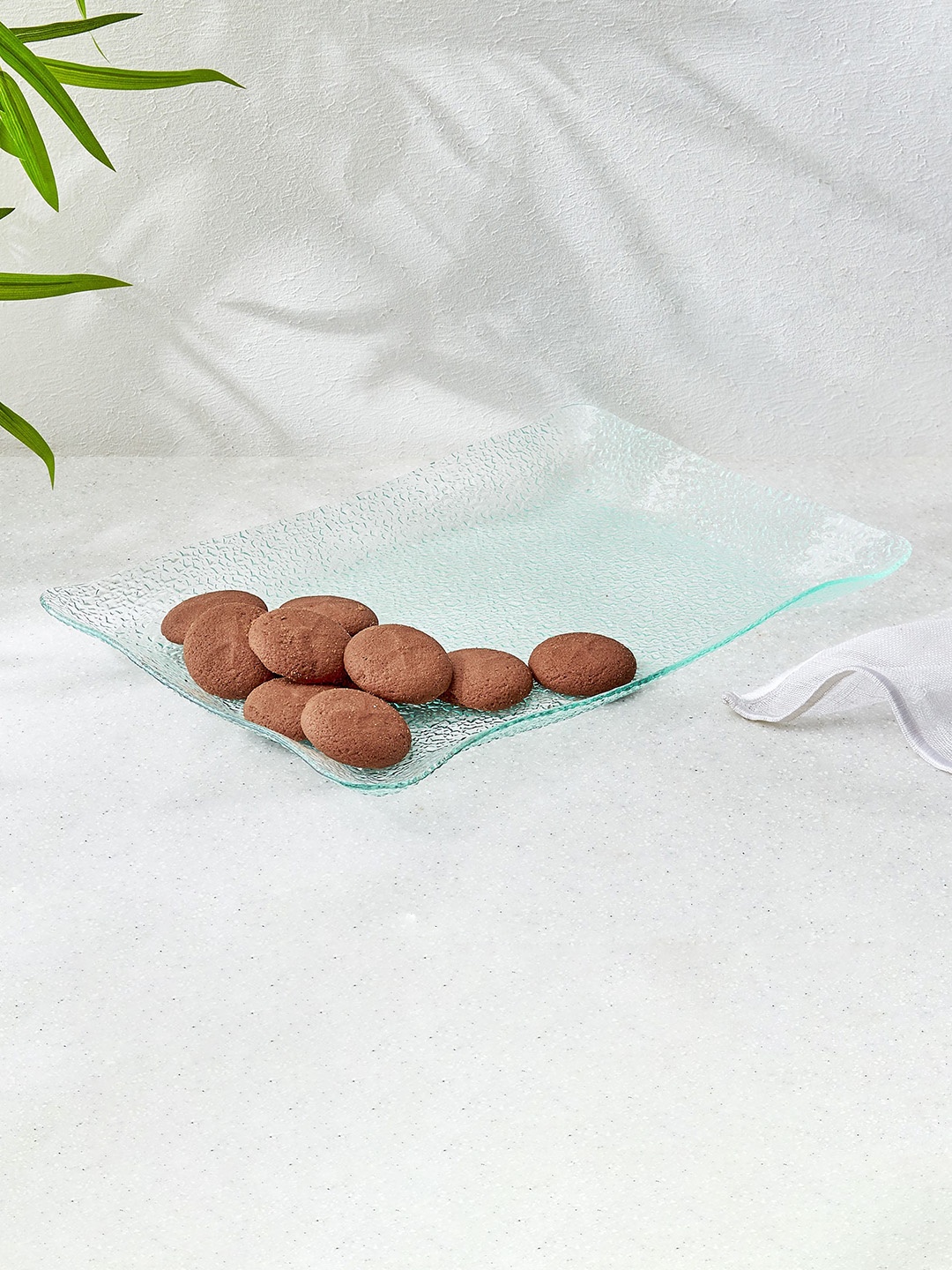 

Home Centre Abaco Barney Blue Glass Serving Platter