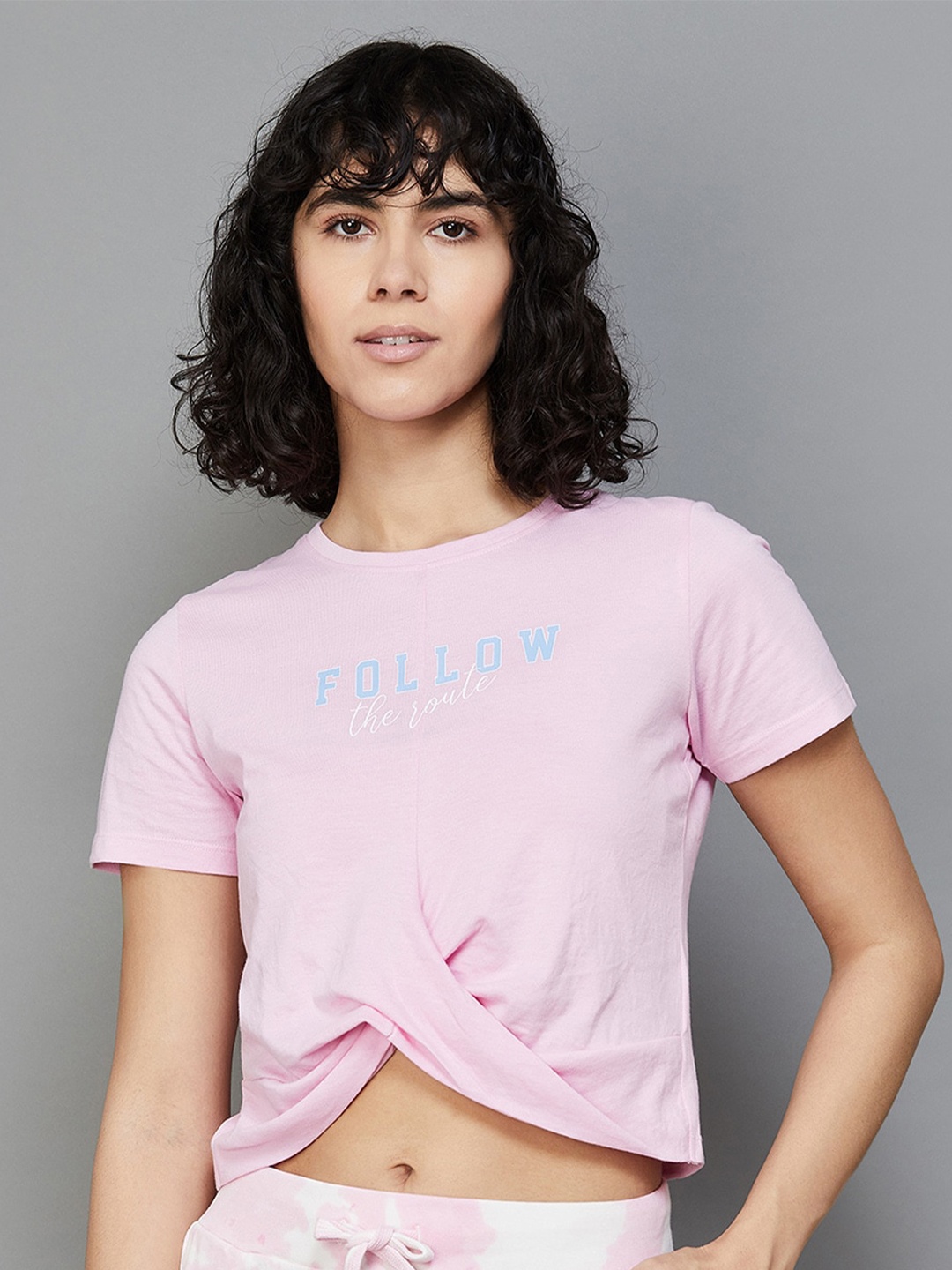 

Kappa Round Neck Cotton Twisted Detail Crop Sports T-Shirt, Pink