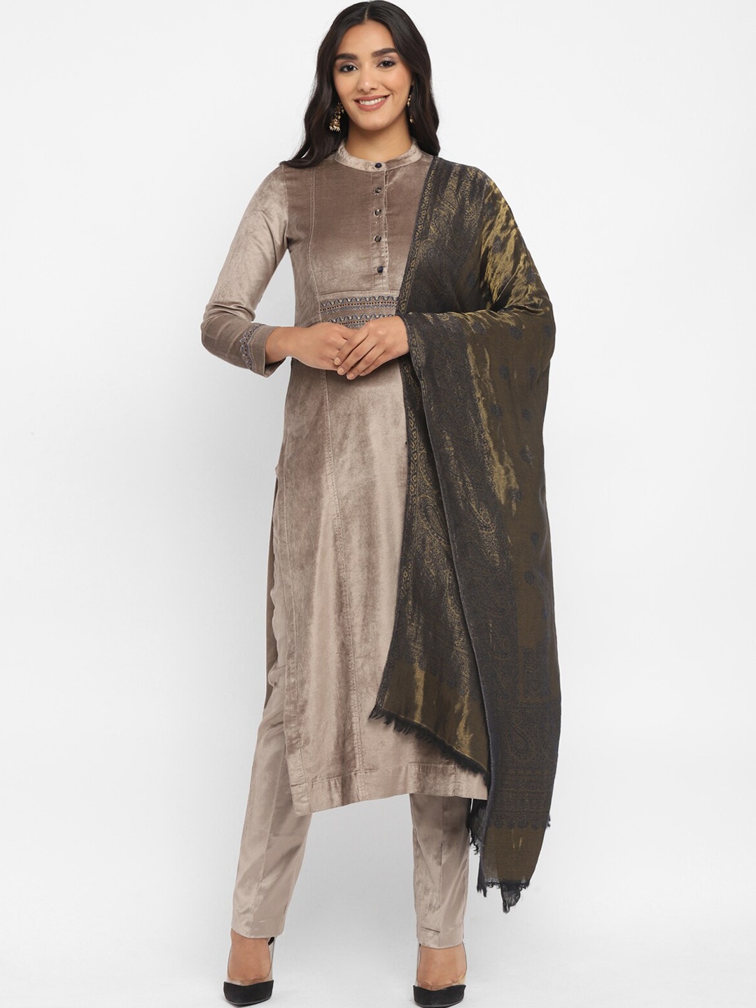 

STADO Ethnic Motifs Yoke Design Thread Work Velvet Kurta With Trousers & Dupatta, Brown