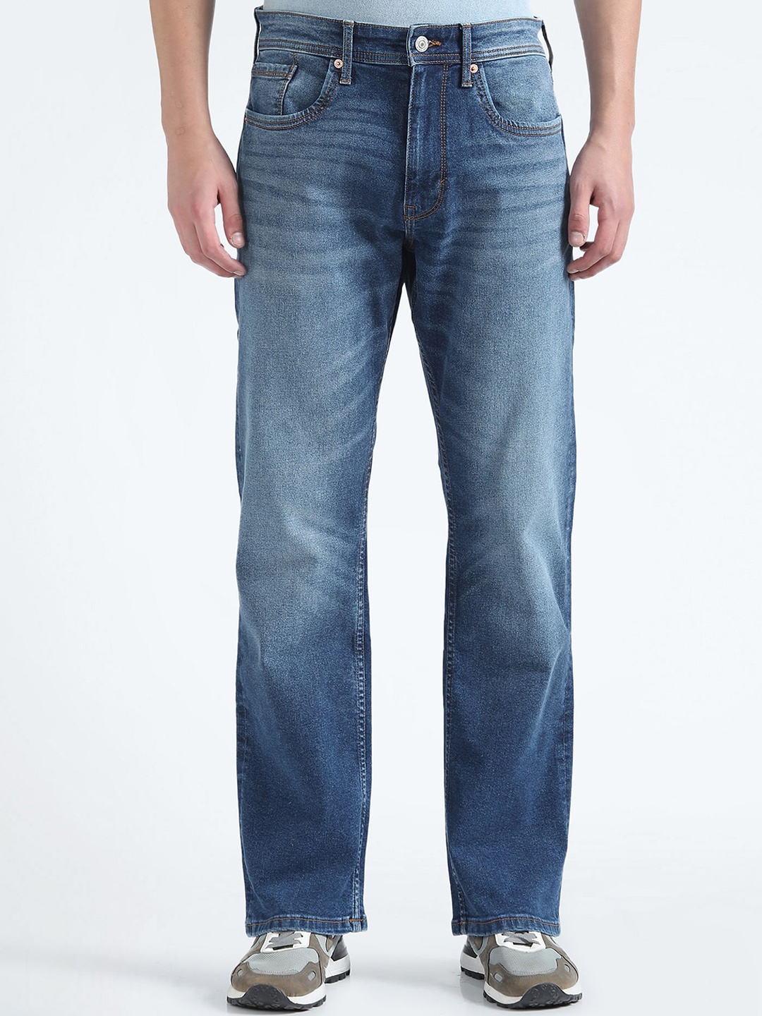 

Flying Machine Men Bootcut Light Fade Cotton Stretchable Jeans, Blue