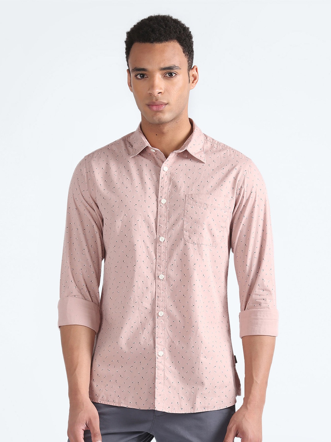 

Flying Machine Slim Fit Floral Printed Pure Cotton Casual Shirt, Brown