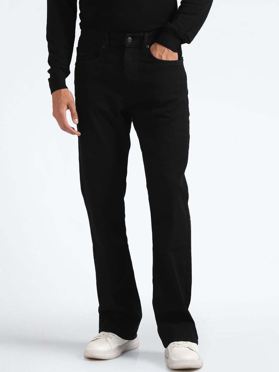

Flying Machine Men Bootcut Clean Look Stretchable Jeans, Black