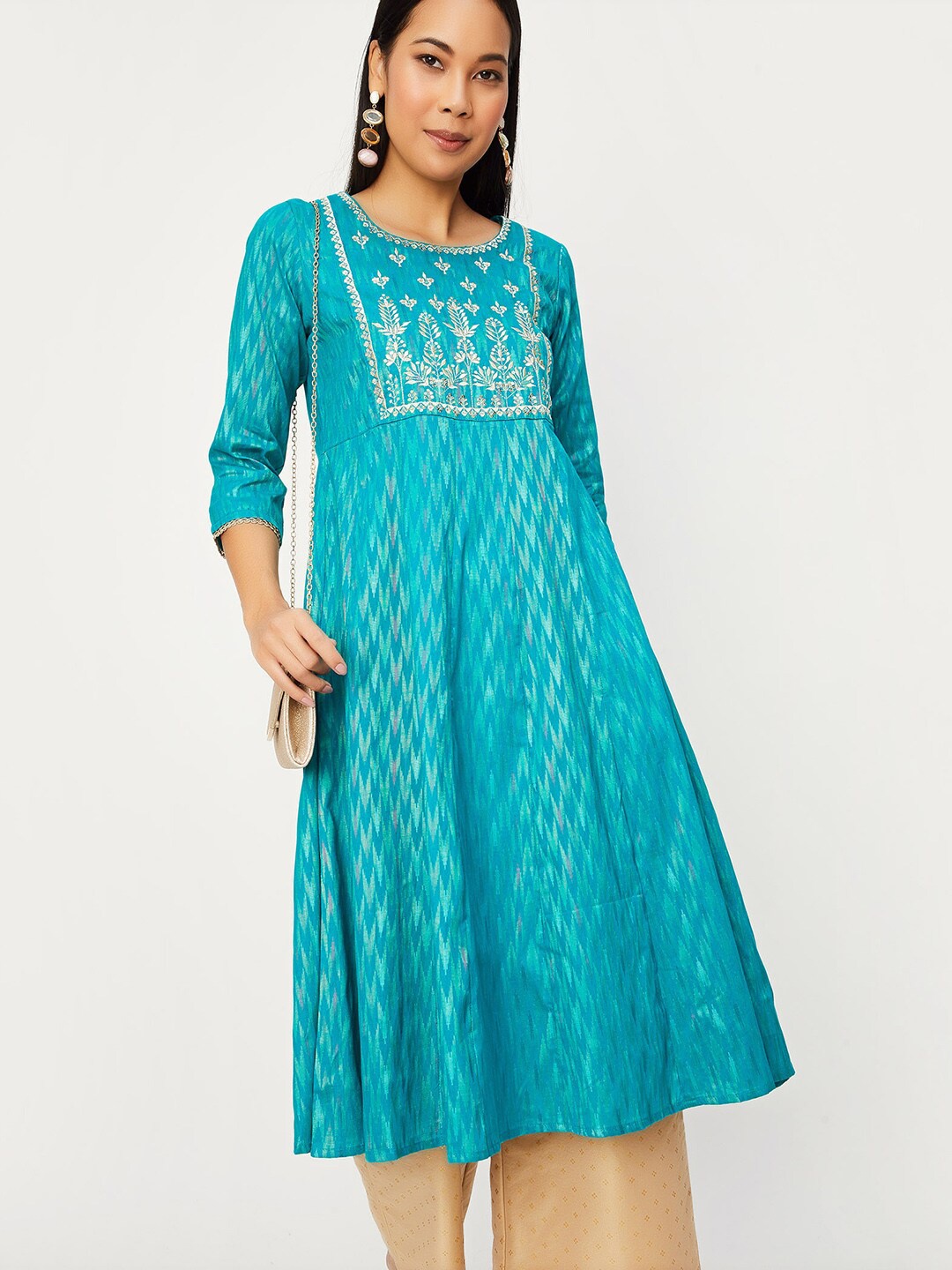 

max Ethnic Motifs Embroidered Sequinned Pure Cotton A Line Kurta, Green