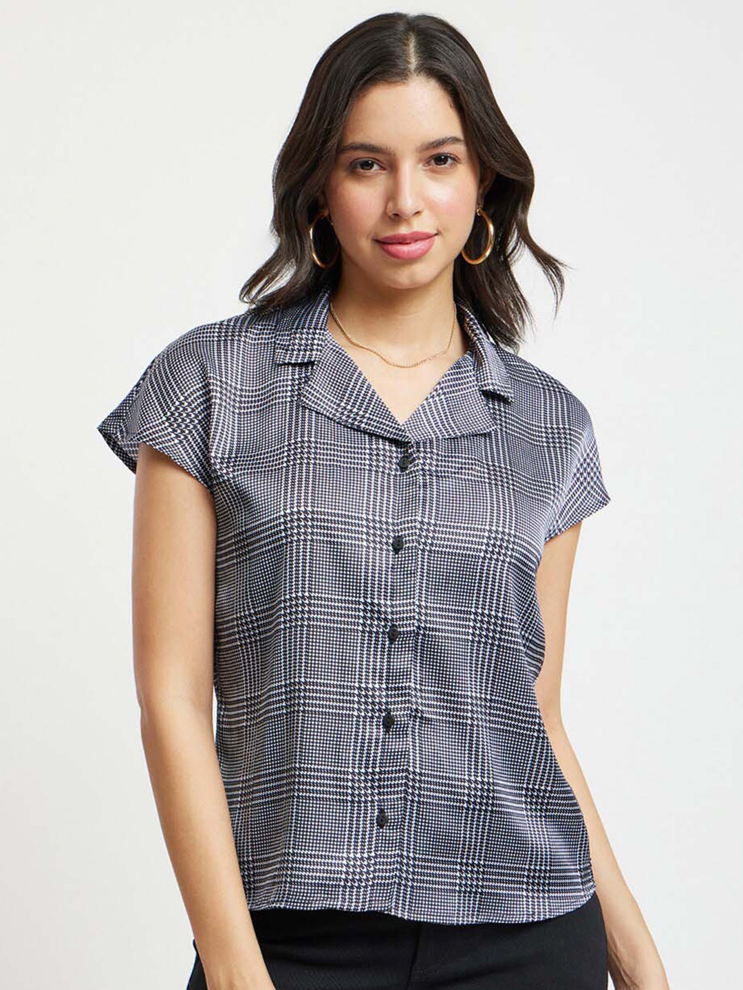 

FableStreet Checked Lapel Collar Short Sleeves Satin Shirt Style Top, Black