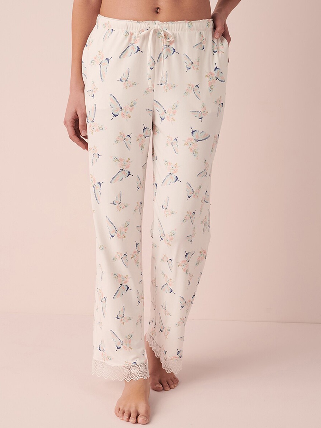 

La Vie en Rose Women Printed Straight-Leg Comfortable Lounge Pants, Off white
