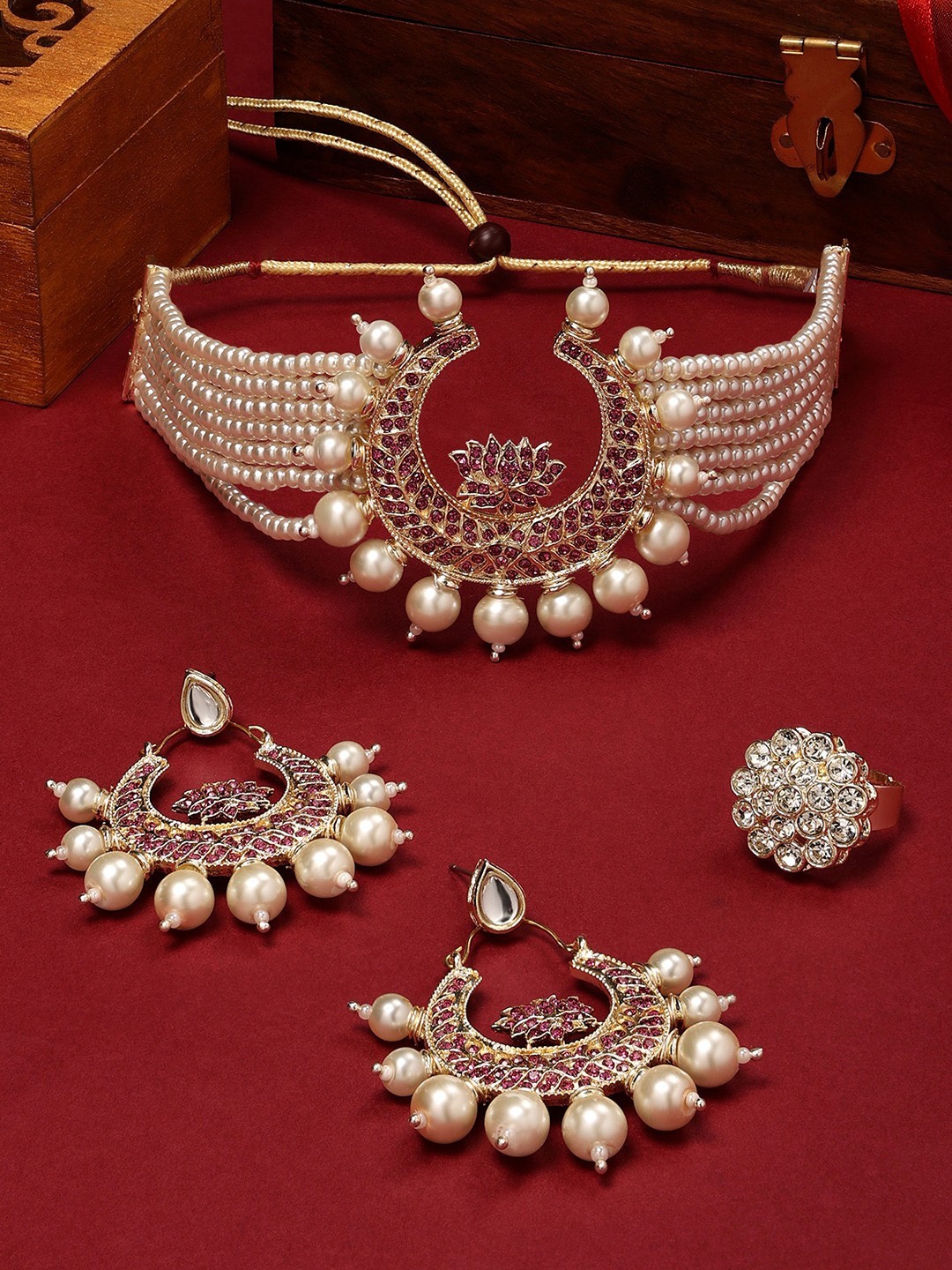 

Zaveri Pearls Gold-Plated Stone-Studded & Beaded Jewellery Set
