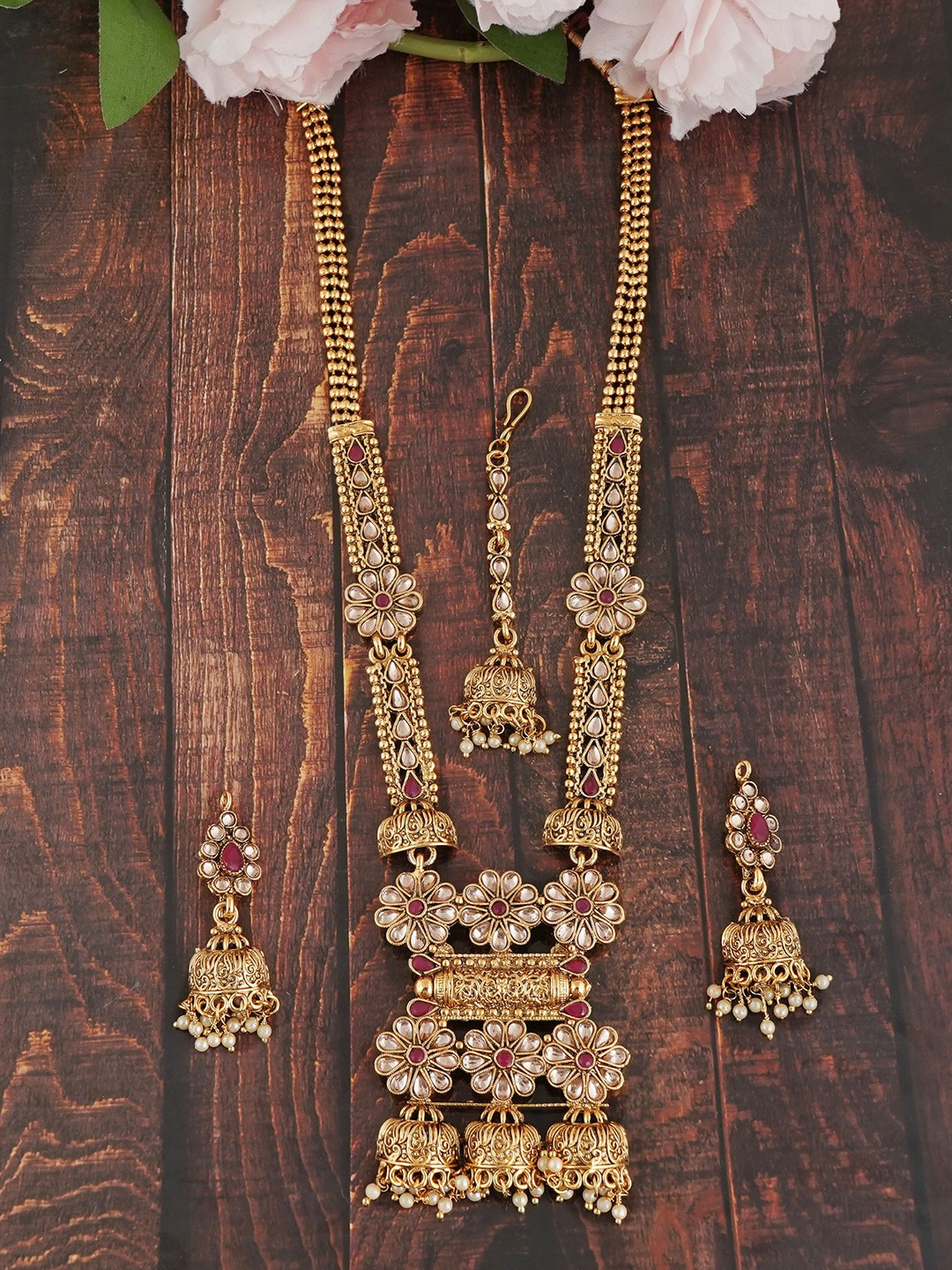 

MANSIYAORANGE Gold-Plated Kundan-Studded & Beaded Jewellery Set