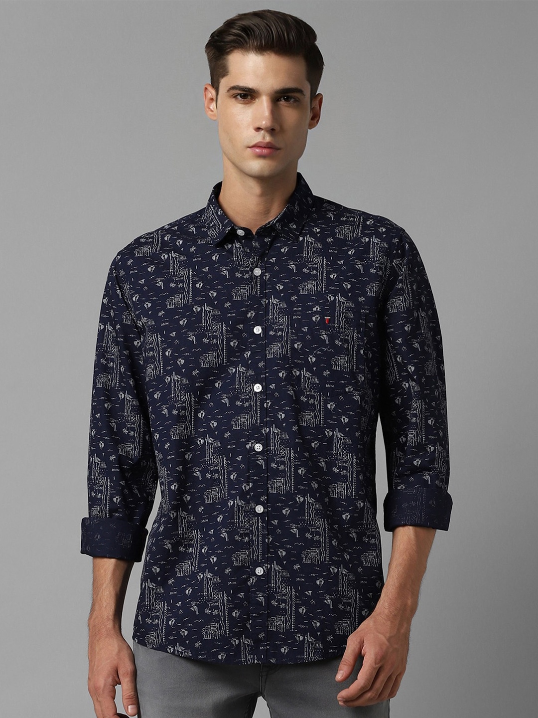 

Louis Philippe Jeans Slim Fit Floral Printed Pure Cotton Casual Shirt, Navy blue