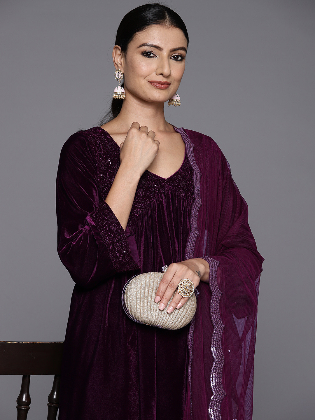 

Libas Women Floral Embroidered Regular Sequinned Velvet Kurta with Trousers & With Dupatta, Burgundy