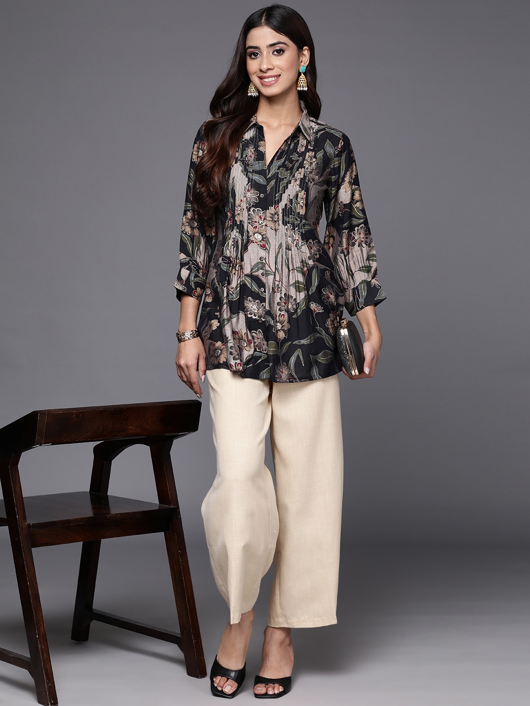 

Libas Floral Printed Shirt Collar Zari Pleated Kurti, Black