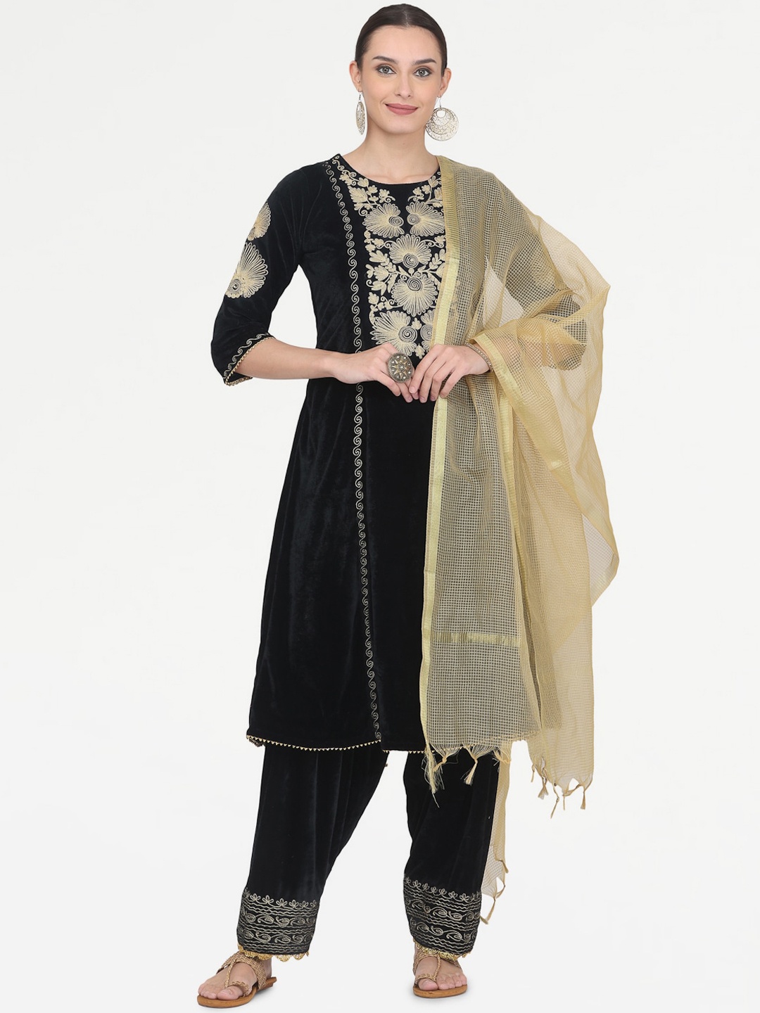 

KAANCHIE NANGGIA Ethnic Motifs Yoke Design Thread Work Kurta & Trousers With Dupatta, Black