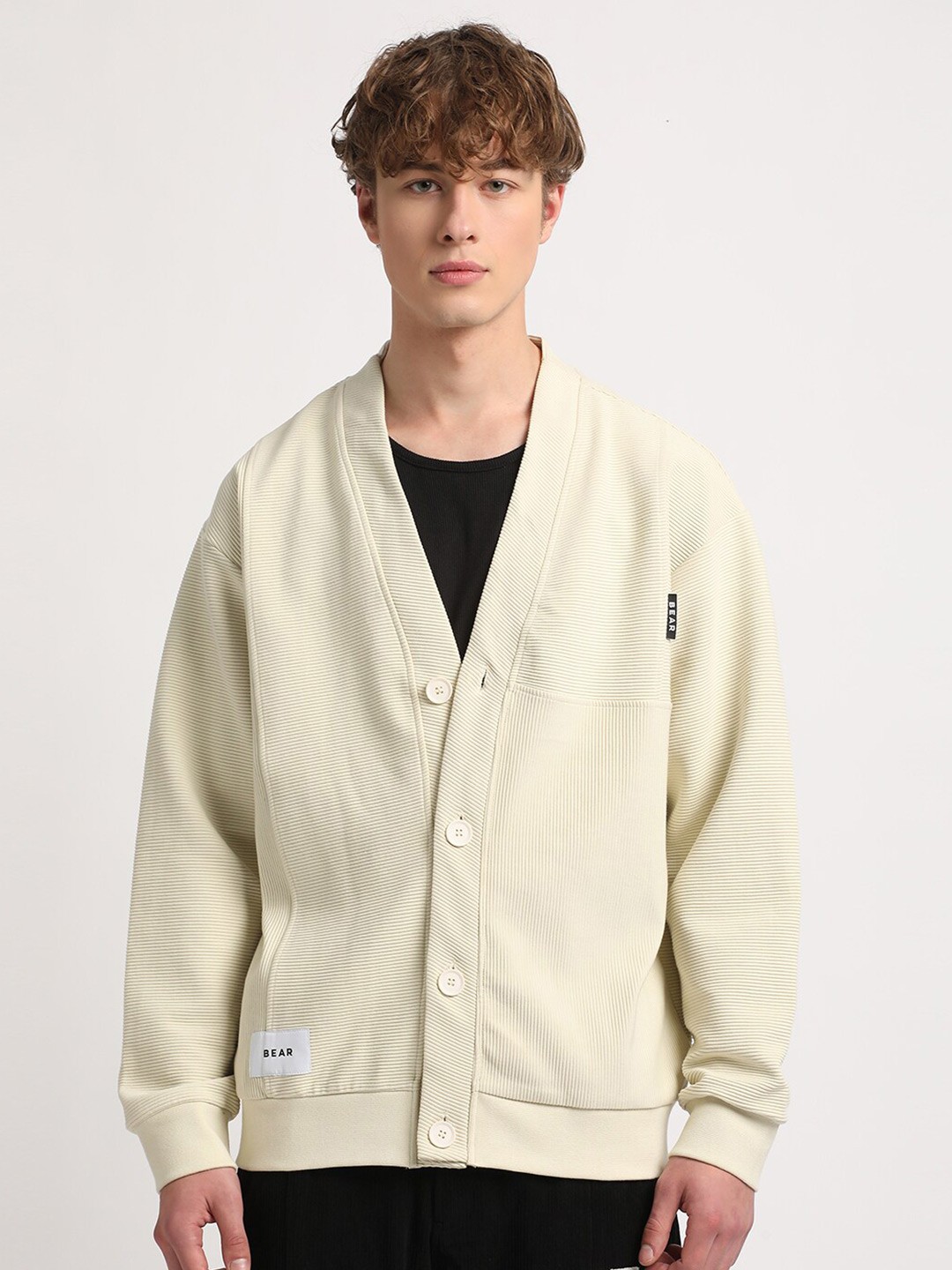 

THE BEAR HOUSE Collarless Long Sleeves Shacket, Cream