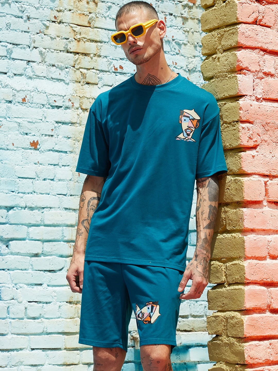 

Campus Sutra Printed T-Shirt With Shorts, Teal