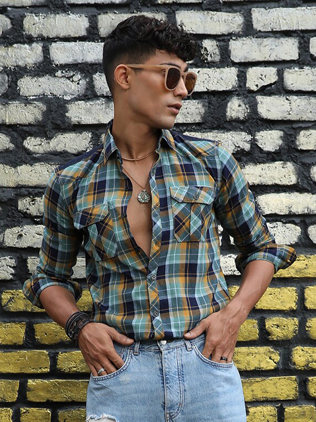 

Campus Sutra Classic Tartan Checked Casual Shirt, Yellow