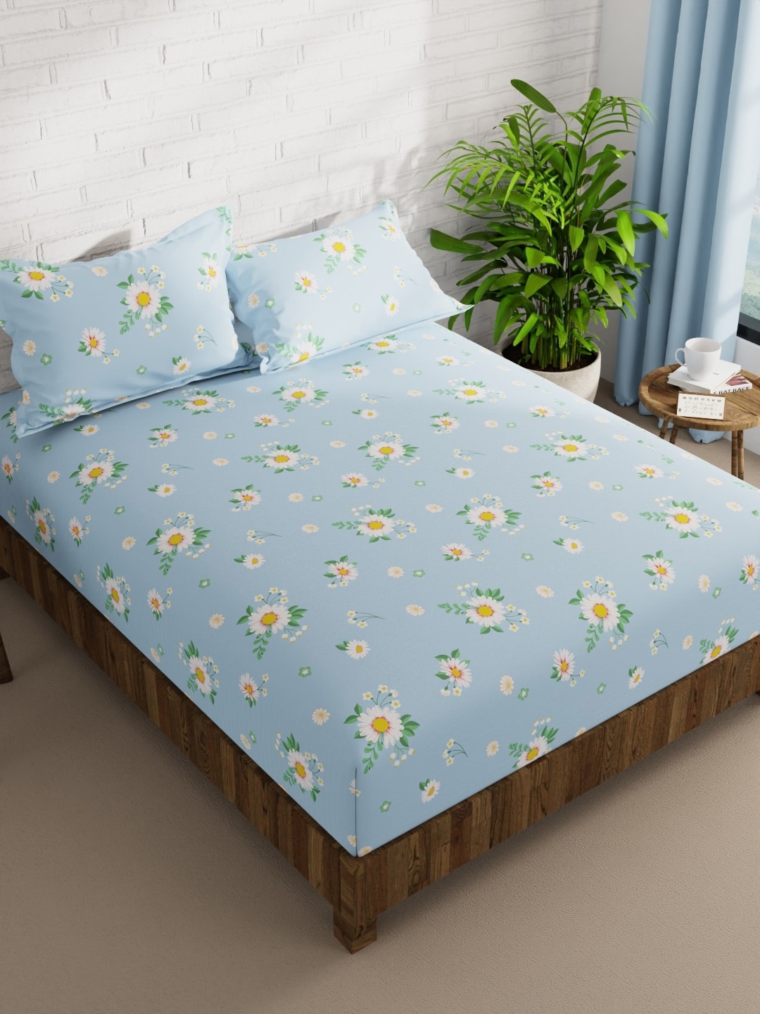 

BIANCA Blue & White Floral 152 TC Queen Bedsheet with 2 Pillow Covers