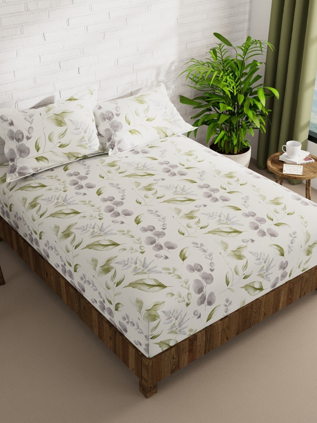 

KOPA La-Vogue White & Grey Floral Microfiber 152 TC Queen Bedsheet With 2 Pillow Covers