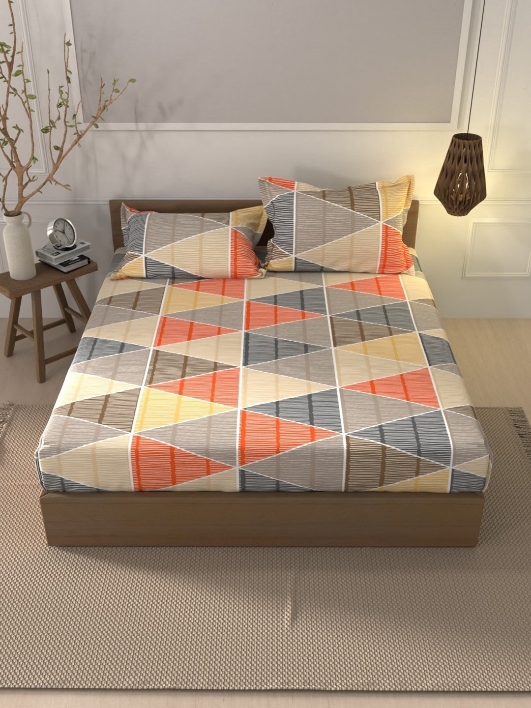 

BIANCA Mt Fit Orange Geometric Cotton 144 TC Fitted King Bedsheet & 2 Pillow Covers