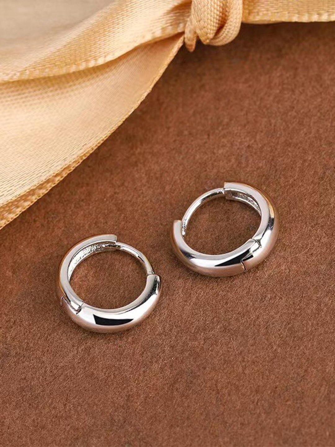 

VIEN Set Of 3 Gold & Silver-Plated Circular Hoop Earrings