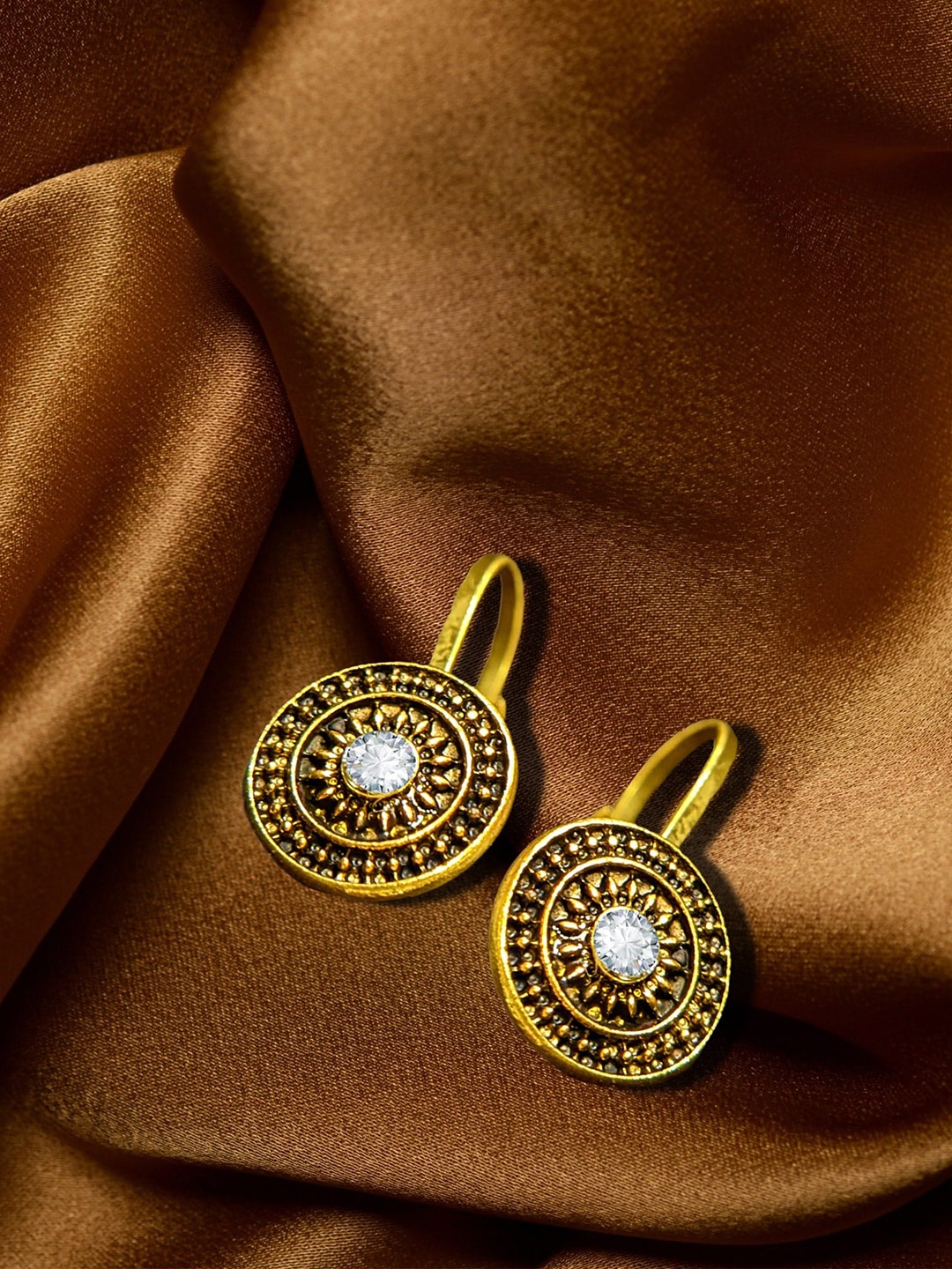 

Comet Busters Gold-Plated Oxidized Clip-On Nosepin